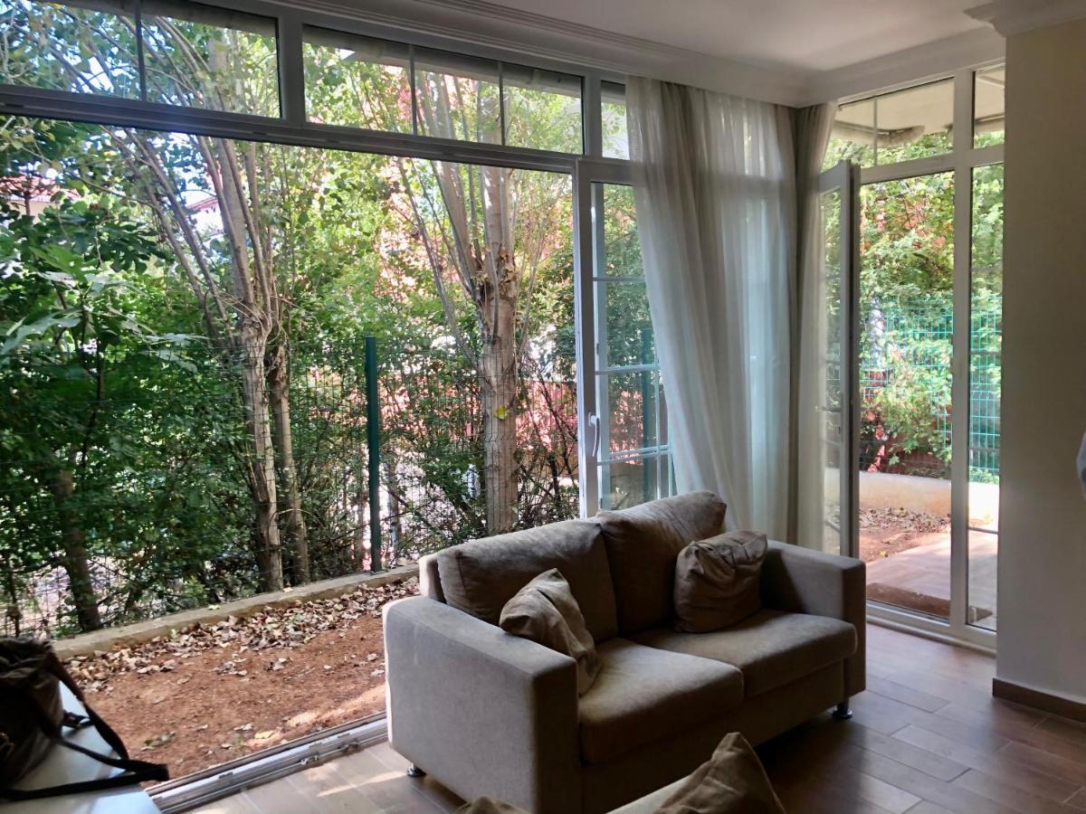 Lovely Escape House In A Frame With Garden Isztambul Kültér fotó